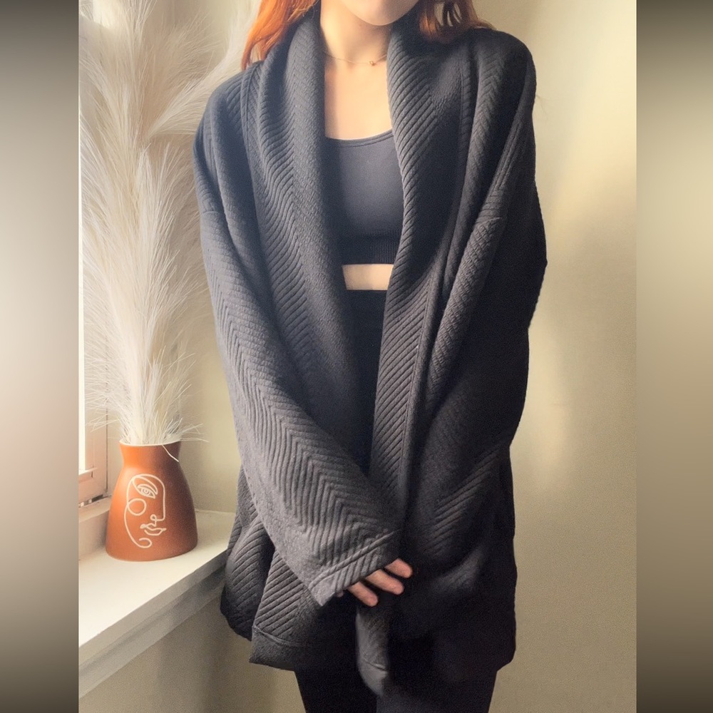 Like New!! Fabletics Open Front Black Moscow Coat… - image 3